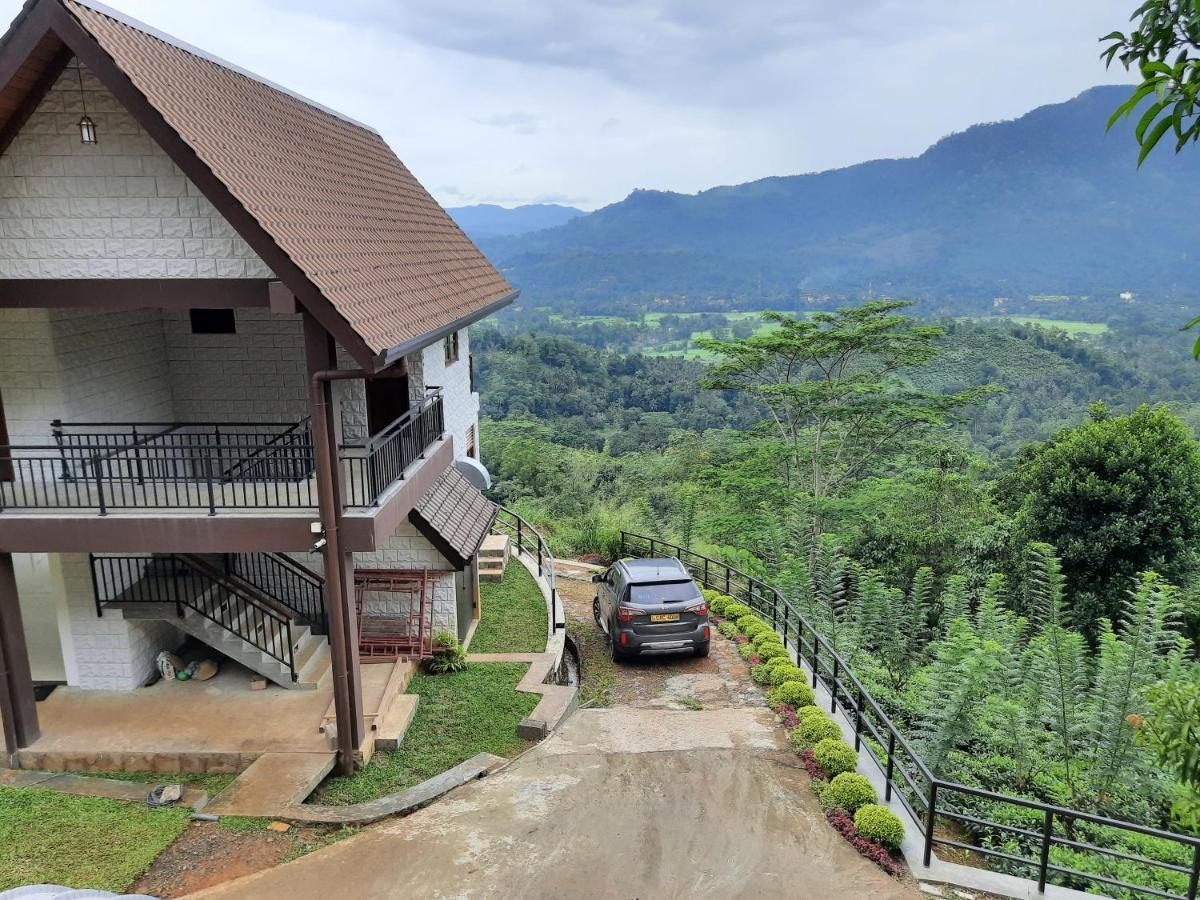 Terrace Cinnamon View ラトゥナプラ エクステリア 写真