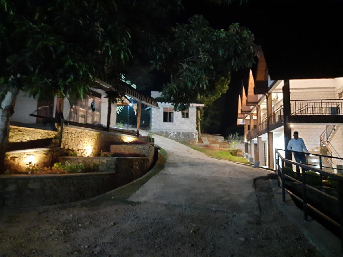 Terrace Cinnamon View ラトゥナプラ エクステリア 写真