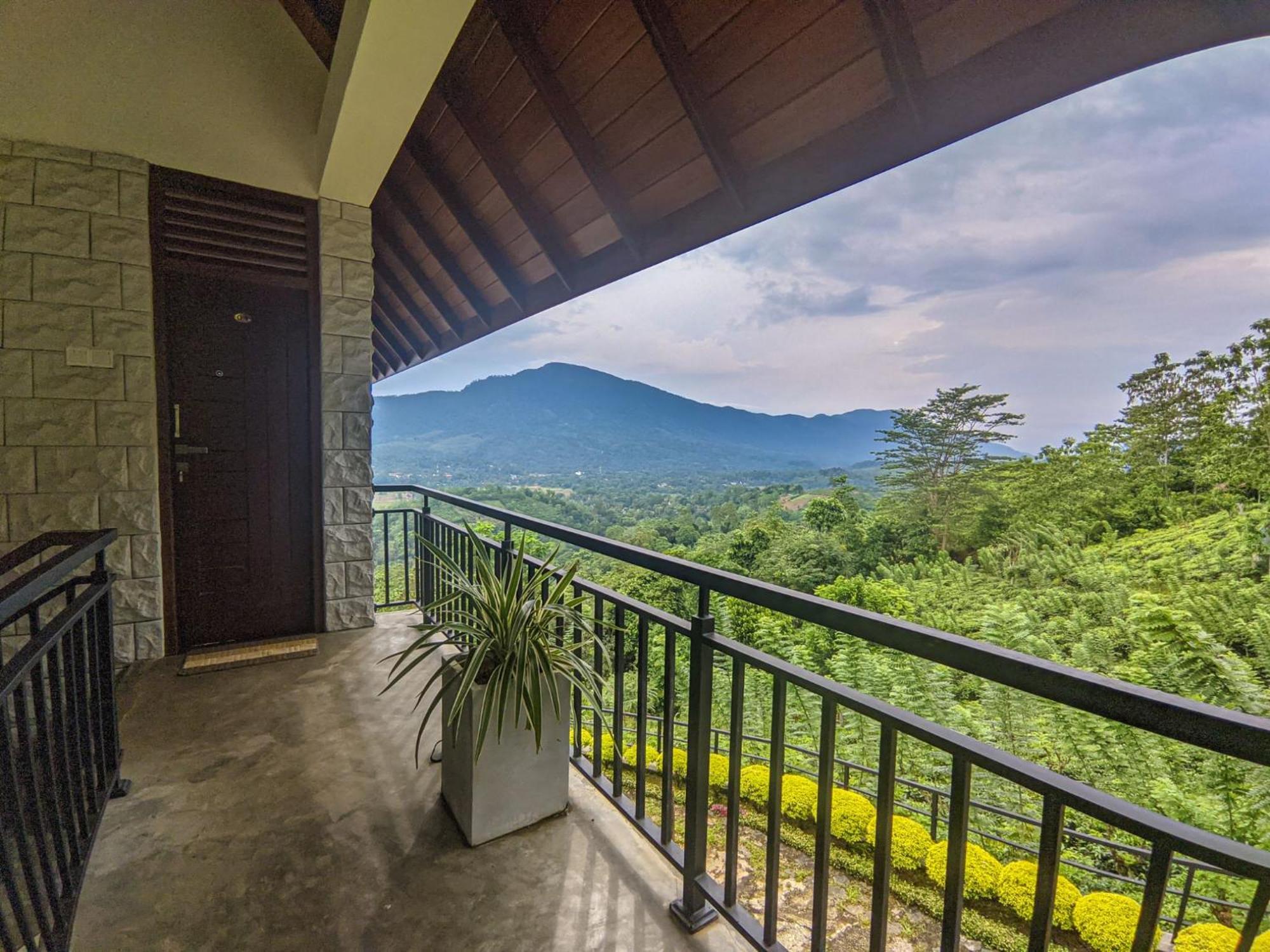 Terrace Cinnamon View ラトゥナプラ エクステリア 写真