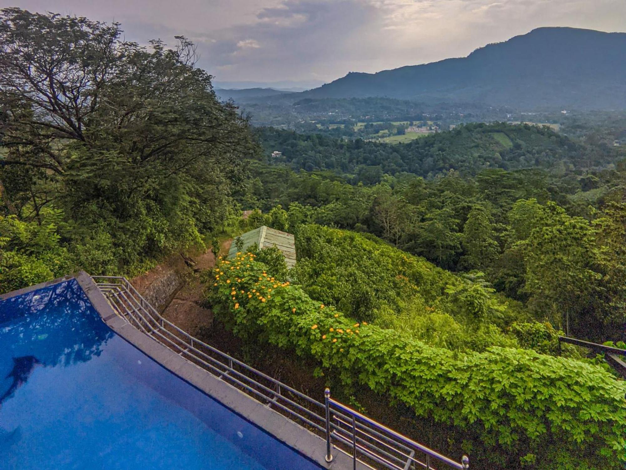 Terrace Cinnamon View ラトゥナプラ エクステリア 写真